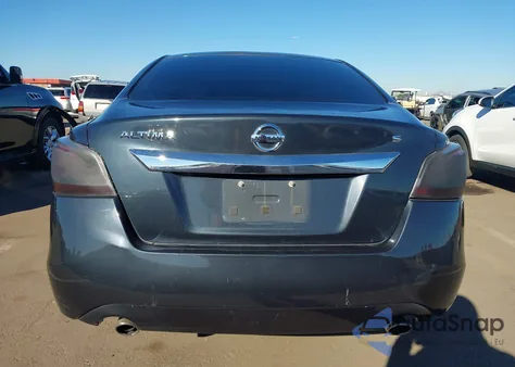 2015 Nissan Altima 2.5 S из США, поврежденный, VIN 1N4AL3AP2FC484095